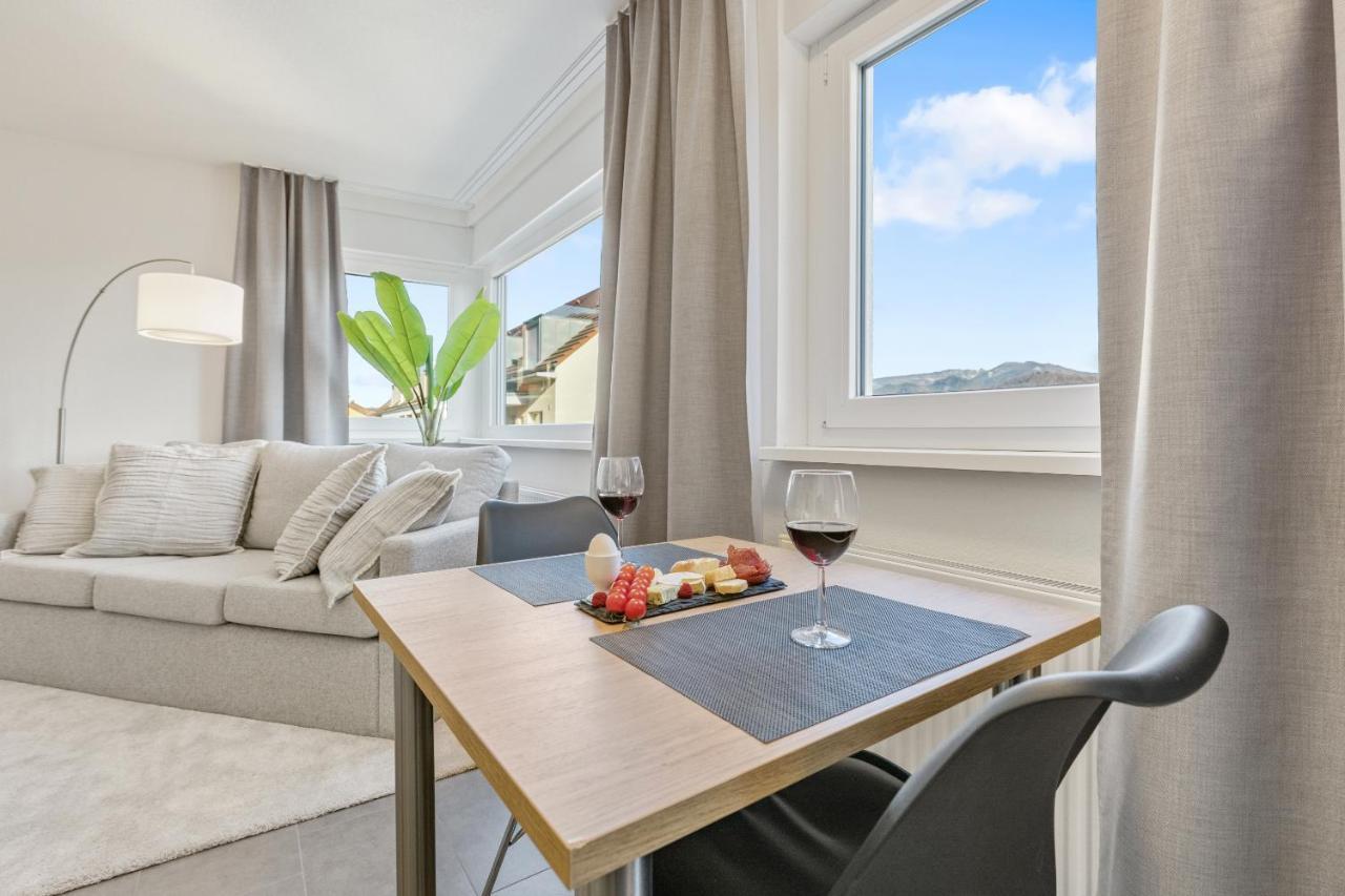 Empire Living: Denzlingen Marktplatz Luaran gambar