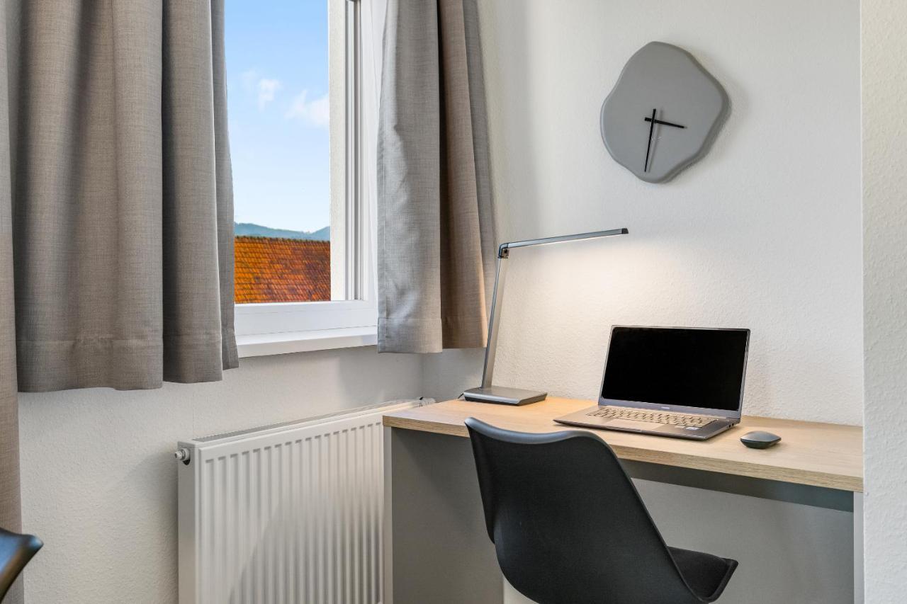 Empire Living: Denzlingen Marktplatz Luaran gambar